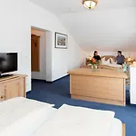 Landgasthof Schoentag Hotel