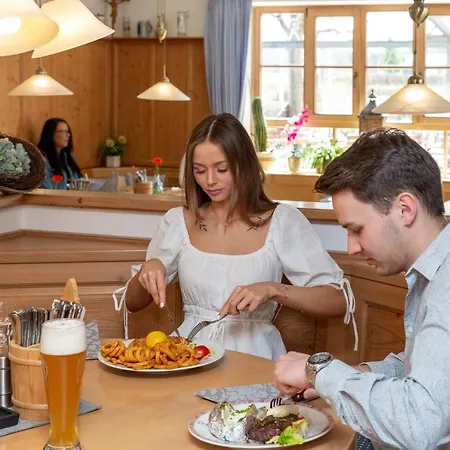 Hotel Landgasthof Schoentag 3*