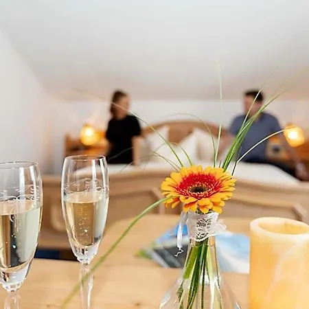 Landgasthof Schoentag Otel 3*