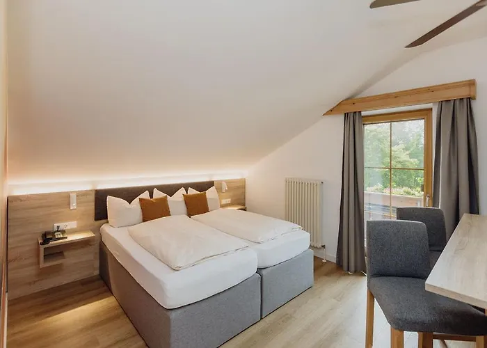 מלון Landgasthof Schoentag Münsing